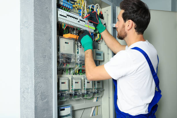 Best Affordable Electrician  in Lynnwood, WA