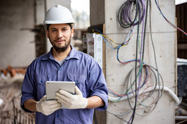 Best Electrical Contractors for Businesses  in Lynnwood, WA
